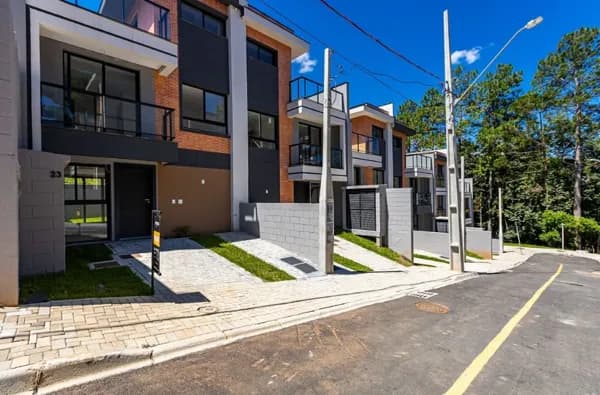 Triplex em Condomínio no Santa Cândida em Curitiba OASIS Premium com Ático e Garden