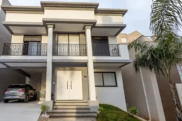 Casa em Condomínio com 3 quartos em Santa Felicidade