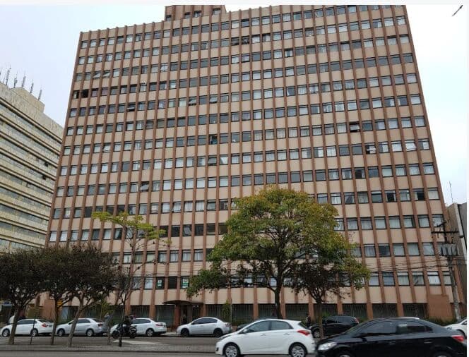 Apartamento à Venda no Centro Cívico em Curitiba 2 Quartos ao lado do Shopping Mueller