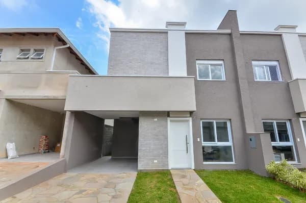 Casa à Venda em Condomínio – 3 Quartos, 1 Suíte, 131m², Campo Comprido, Curitiba