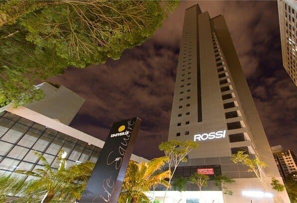 UNIVERSE LIFE SQUARE – Salas Comerciais a Partir de 60m² no Centro de Curitiba