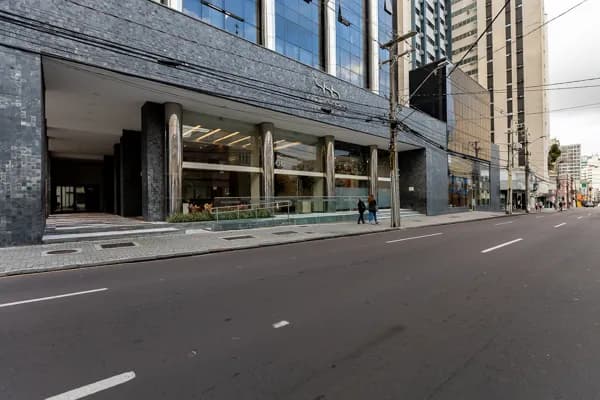 Sala Comercial Duplex 212m² no Centro de Curitiba |Próx. Batel e Terminal Rui Barbosa