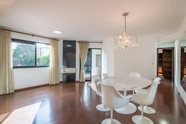 Apartamento à venda no Bacacheri em Curitiba 2 quartos no Edifício Galileo Galilei com 101m² e vaga