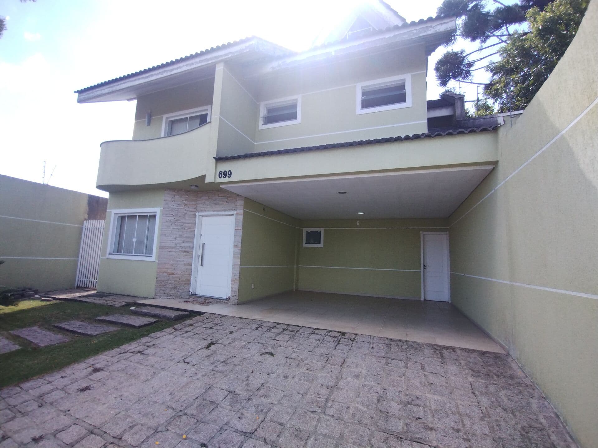 Sobrado Triplex à venda no Bairro Alto | 4 quartos, suíte, 249m² – Curitiba