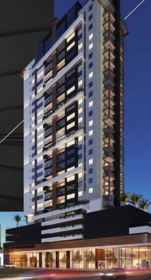 Apartamento de 2 Quartos Alto Padrão no Centro de Curitiba