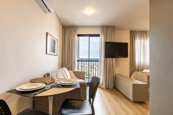 Ibiza Unique Home – Studio 26m² Mobiliado no Centro de Curitiba | Pronto para Morar
