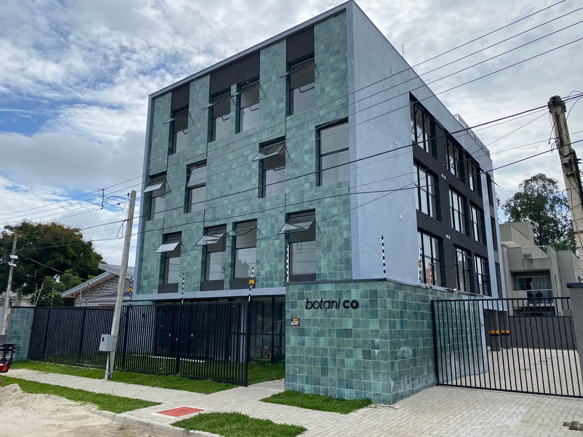 Studios à Venda no Cajuru Curitiba Próximo à UFPR Botani.co a partir de R$ 215 mil Alto Potencial de Investimento