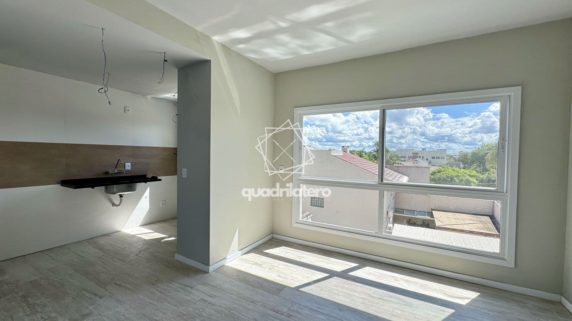 Residencial La Vitta, com 1 dormitorio. Apenas 280 metros da orla do laranjal