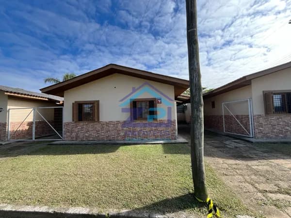 CASA PRÓXIMO AO MAR