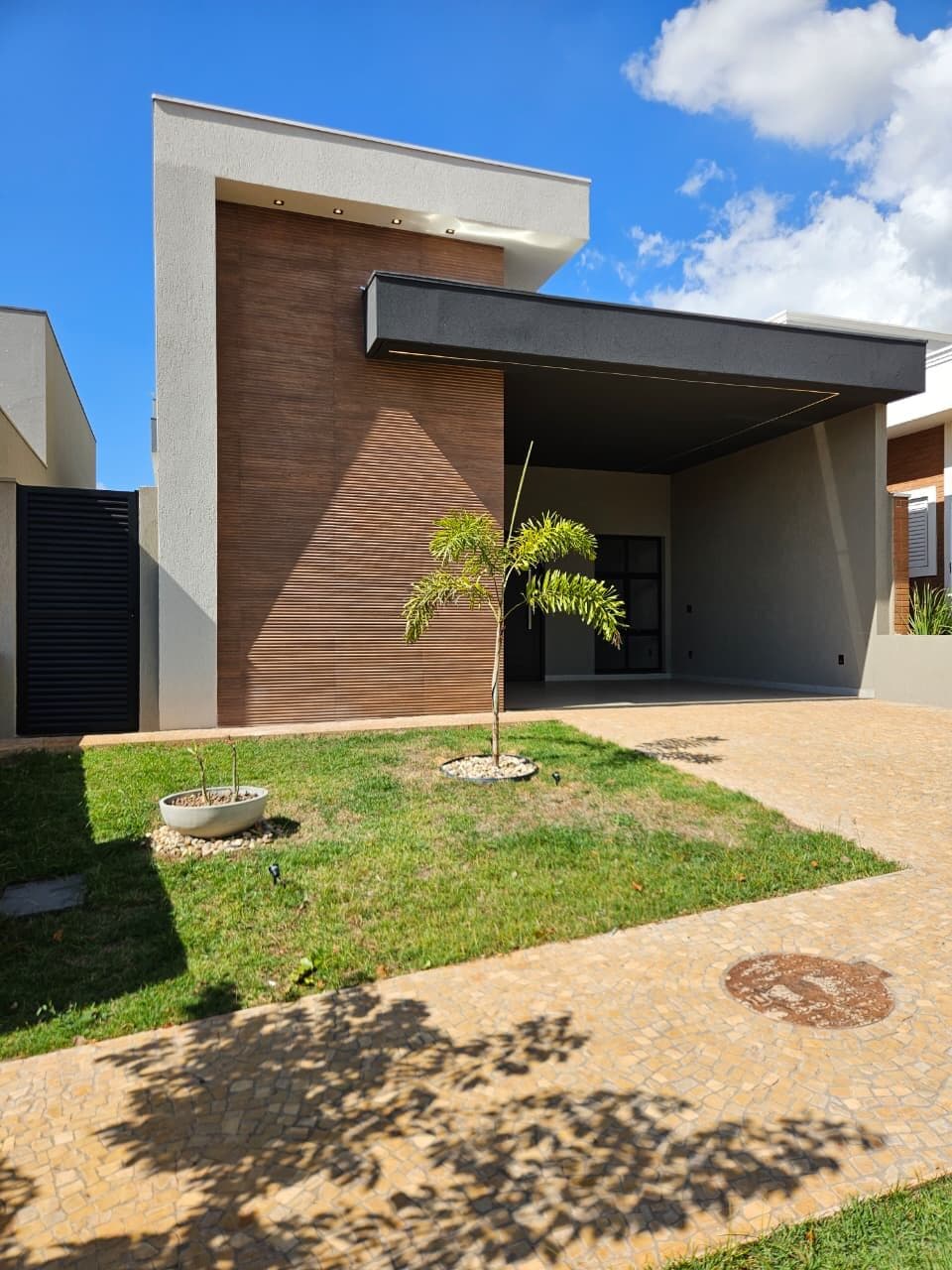 Casa em Ribeirão Preto - Jardim Valência