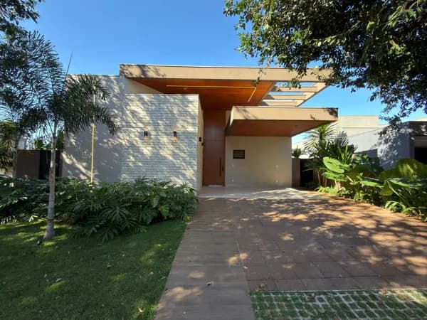 Casa em Ribeirão Preto - Residencial e Empresarial Alphaville