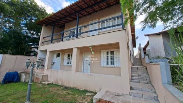 Casa com Loft Independente e Alto Potencial de Rentabilização