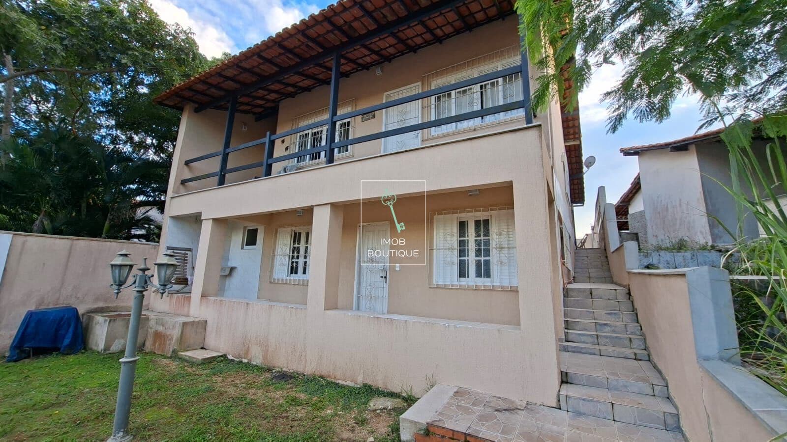 Casa com Loft Independente e Alto Potencial de Rentabilização