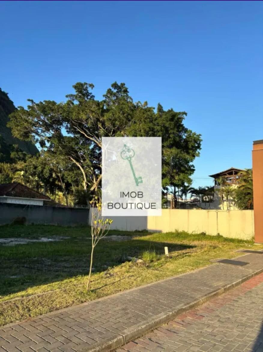 Lotes 180m2 - Pronto para construir - Condomínio Tangarás do Recreio