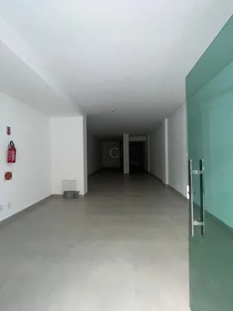 Loja / Sala Comercial, 76m², 1 Vaga, Meia Praia, Itapema