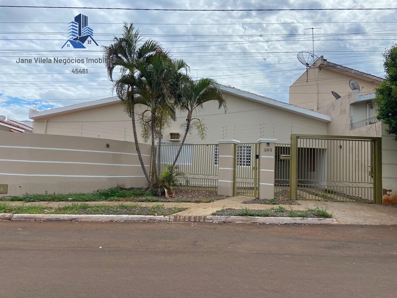 Casa Alvenaria em Vila Jardim Rio Claro, Jataí/GO