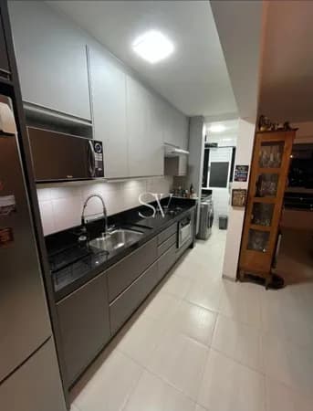 Apartamento a Venda com 2 Dormitórios e 2 Vagas de garagem no Bairro Ipiranga, São José-SC