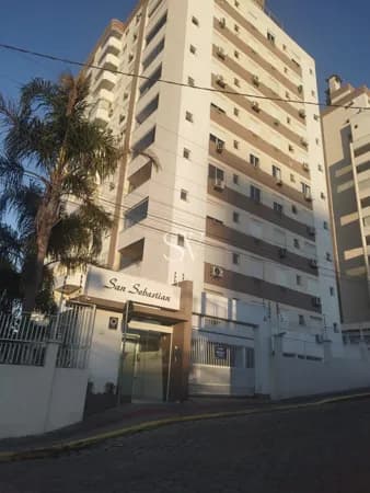 Apartamento a venda de 02 Dormitórios sendo 01 Suíte com ampla sacada no bairro Barreiros em São José-SC