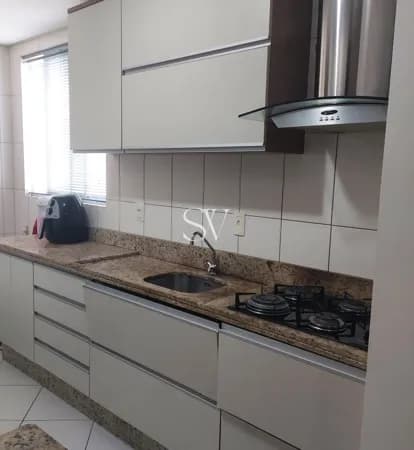 Apartamento a venda de 02 Dormitórios com mobília planejada no bairro Barreiros em São José-SC