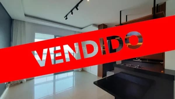 Apartamento 02 Dormitórios, sendo um Suíte, em Jardim Atlântico, Florianópolis - SC