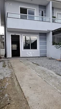 Sobrado Padrão com 02 Dormitórios no Aririu/ Palhoça, SC