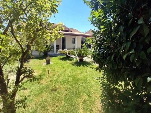 Casa Térrea a venda de 03 Dormitórios sendo 01 Suíte no bairro Vendaval em Biguaçu-SC