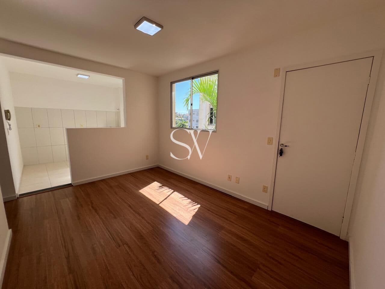 Apartamento a venda com 2 Dormitórios no Residencial Flores do Bosque, Roçado-São José-SC