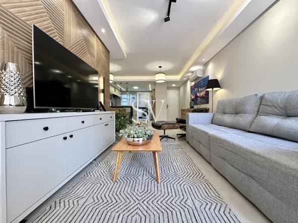 Apartamento Alto Padrão com 3 Dormitórios sendo 1 Suíte no Estreito, Florianópolis