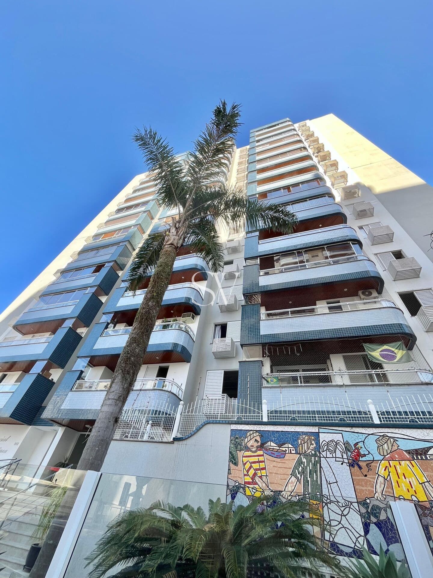 Apartamento Alto Padrão com 03 Domitórios sendo 01 Suíte em Campinas/ São José, SC