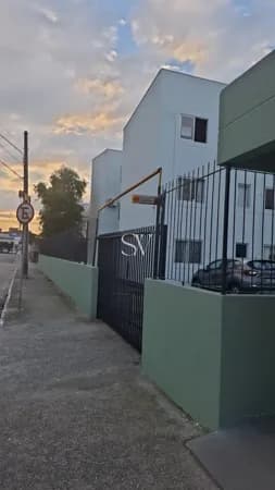 Apartamento a venda de 02 Dormitórios com mobiliado no bairro Areias em São José-SC