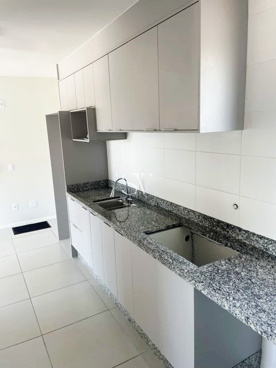 Apartamento a venda com 2 Dormitórios no Sertão do Maruim, São José, SC