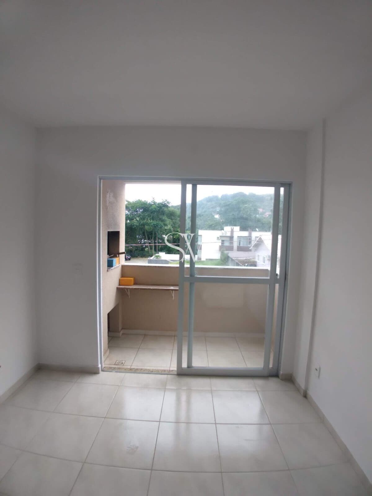 Apartamento a Venda com 2 Dormitórios no Serraria, São José-SC