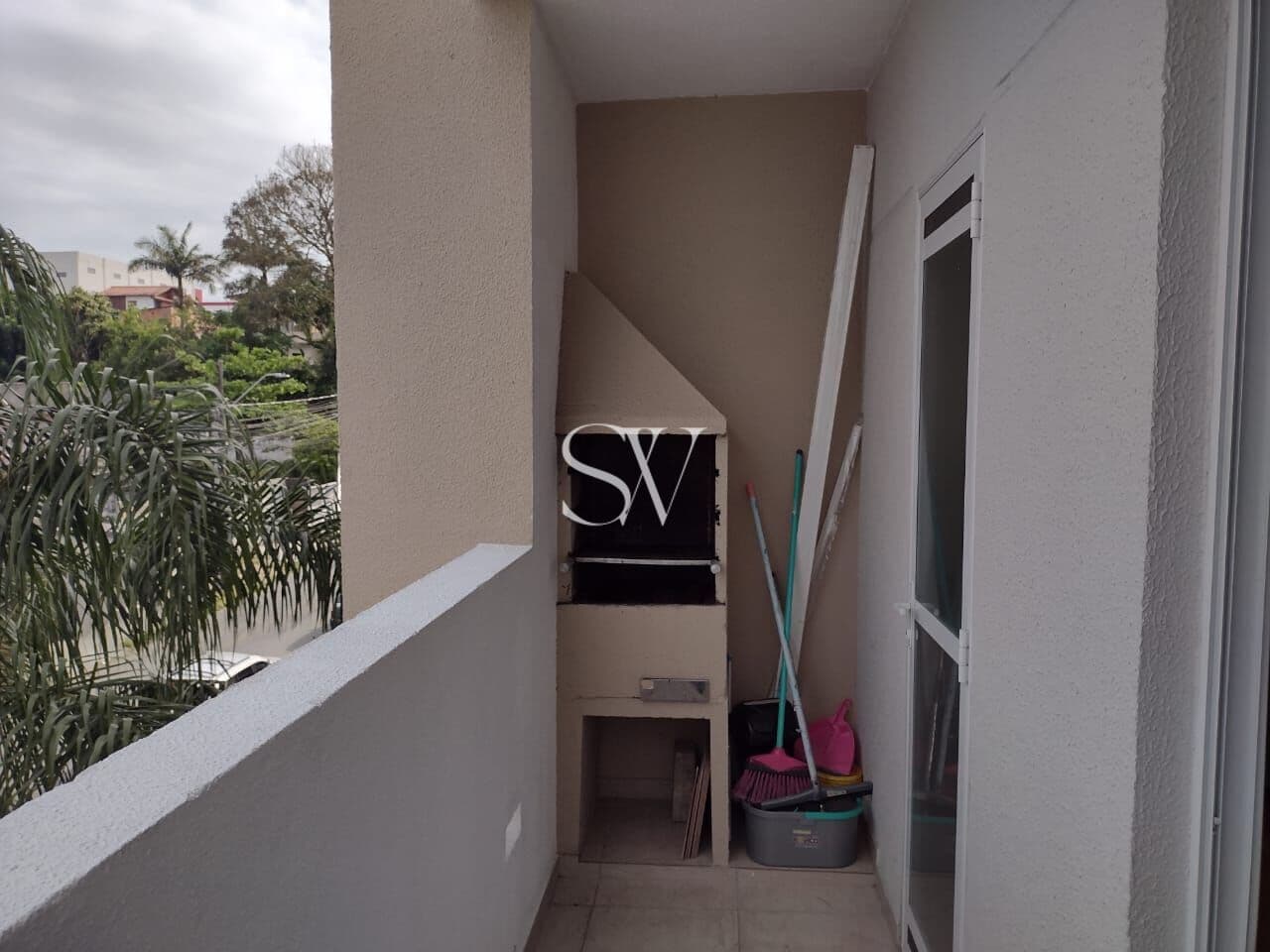 Apartamento a venda de 02 Dormitórios todo mobiliado no bairro Real Parque em São José-SC
