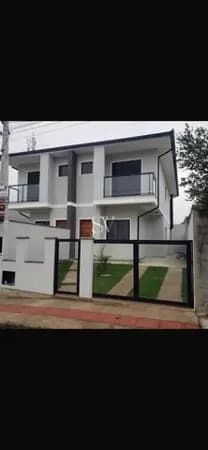 Sobrado Padrão 3 Dormitórios sendo 1 Suíte em Bela Vista, Palhoça