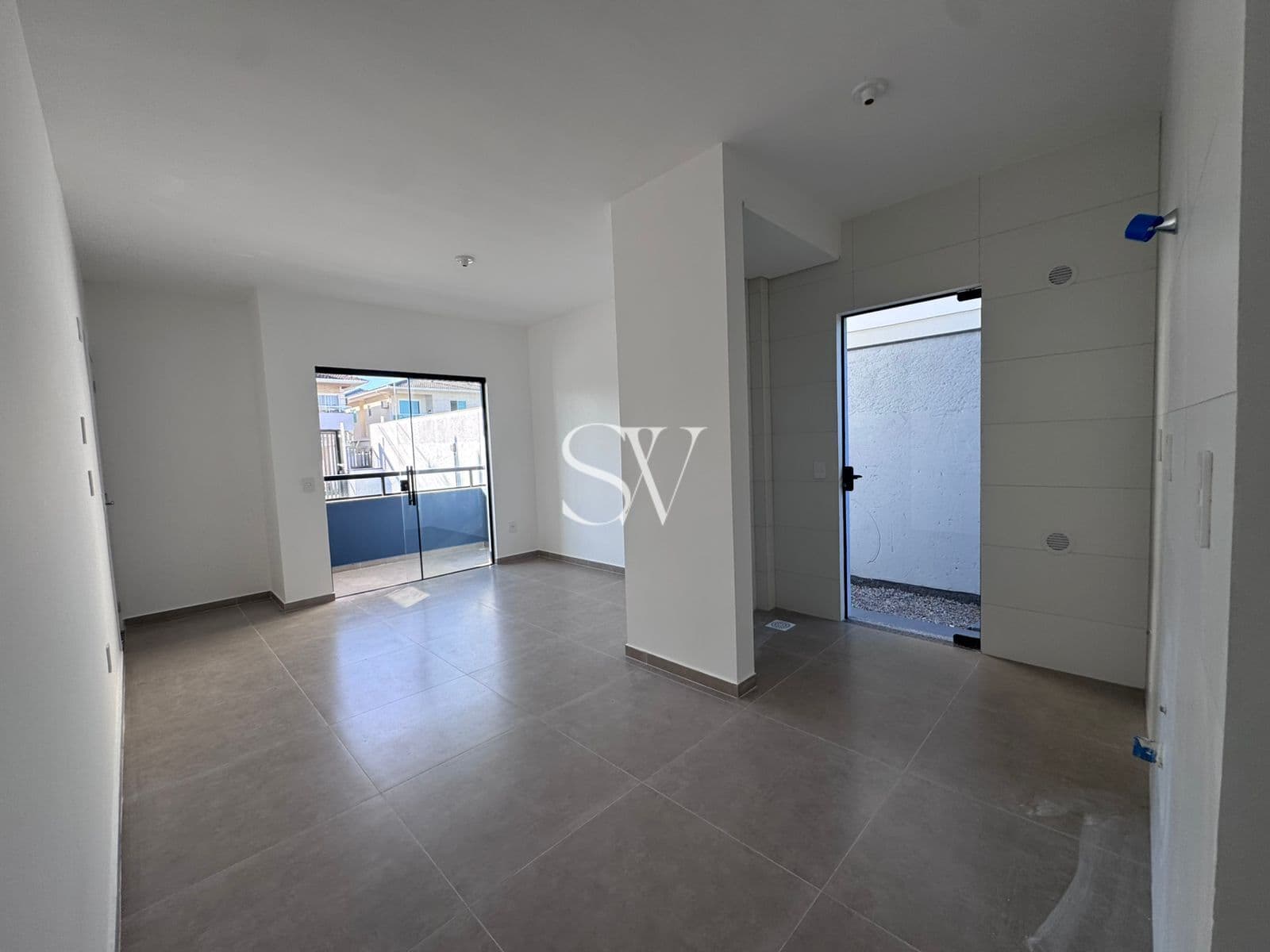 Apartamento a venda de 02 Dormitórios sendo 01 Suíte com gardem no Bairro Nova Palhoça em Palhoça-SC