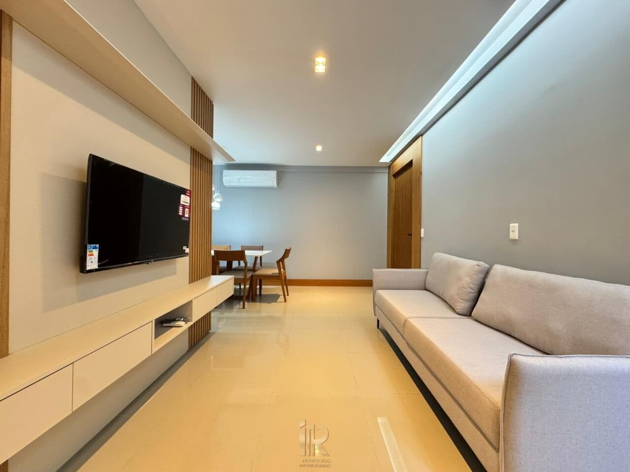 Apartamento Alto Padrão Porteira Fechada - Prédio Frente ao Mar