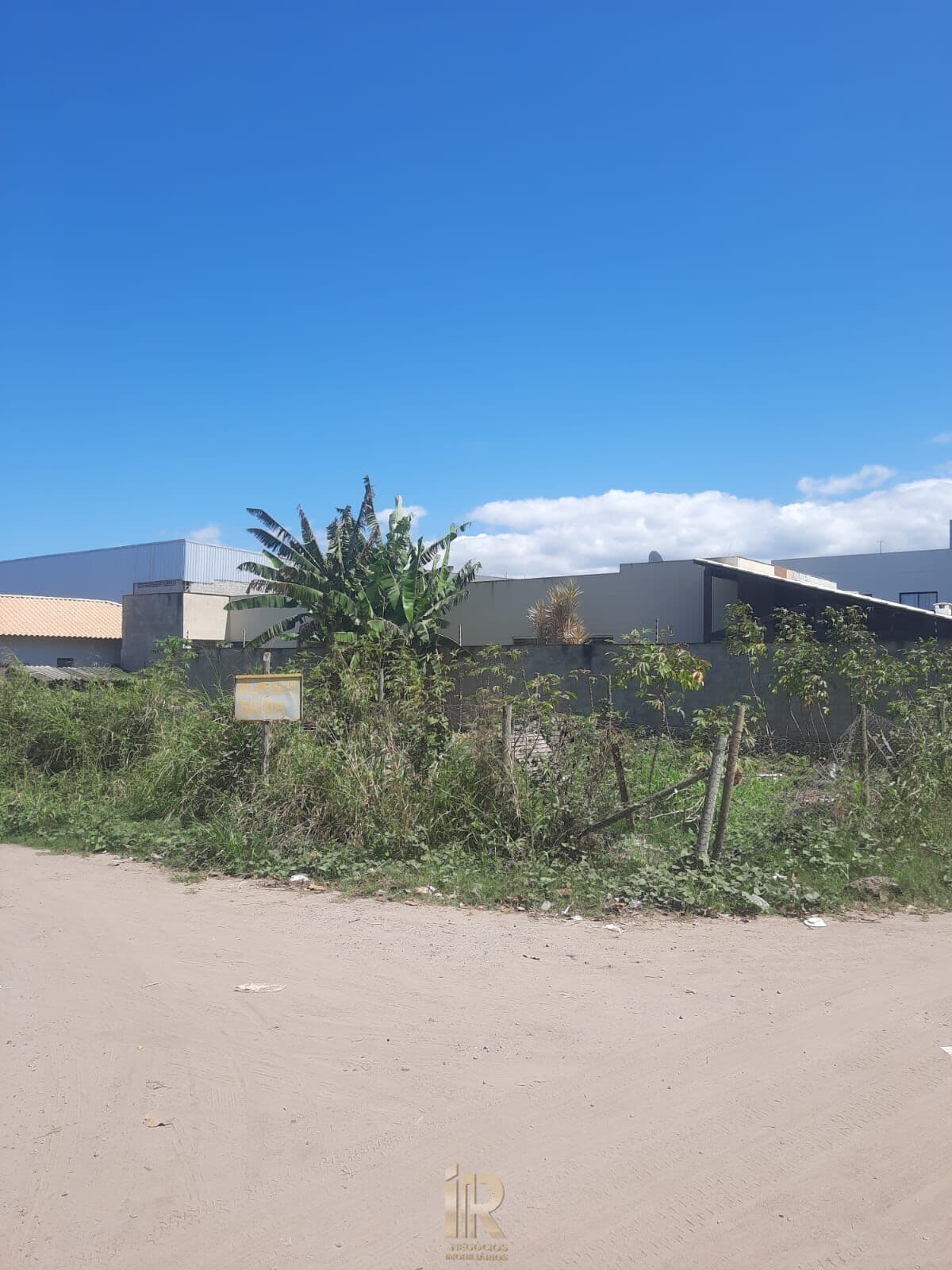 Terreno escriturado em Ponta da Fruta