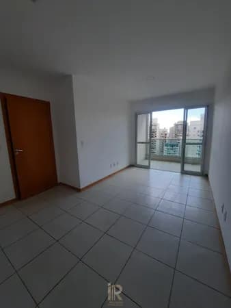Apartamento de 2 quartos na Praia de Itapoã