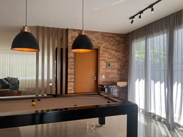 Mansão Linear de Alto Padrão no Riviera Park Residence | 450m² | Fundo para Reserva