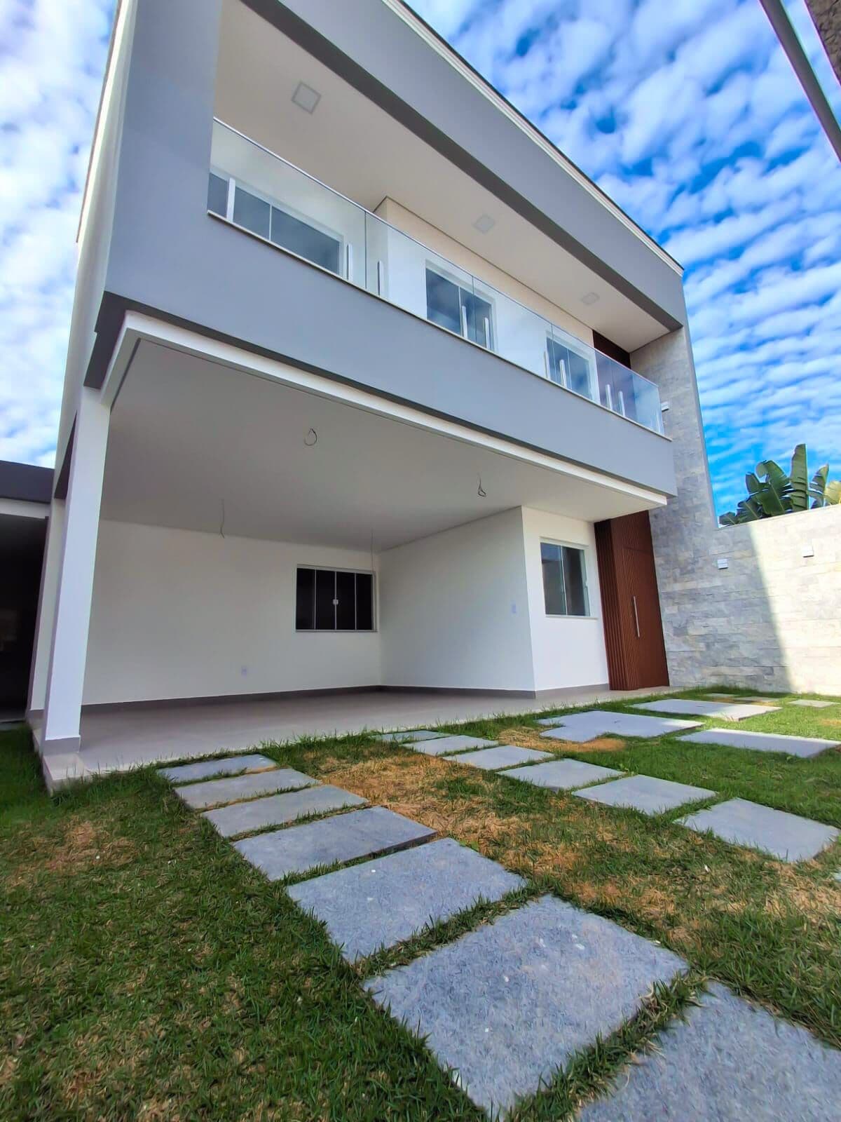 Casa Duplex documentada em Morada do Sol