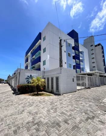 Apartamento térreo com área externa com 30m².