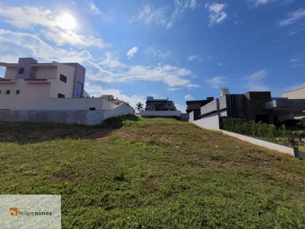 Terreno à venda
