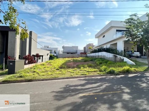 Terreno à venda