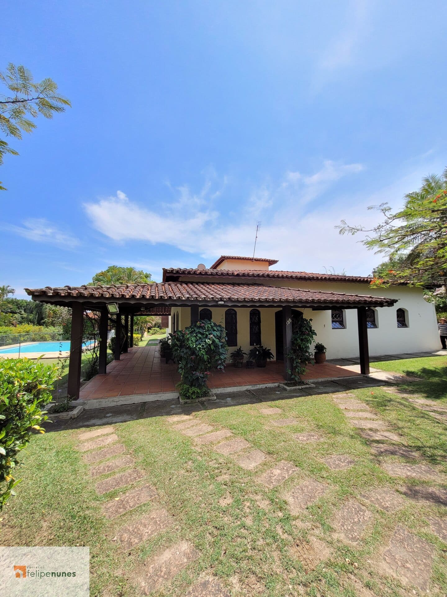 Oportunidade - Casa à venda