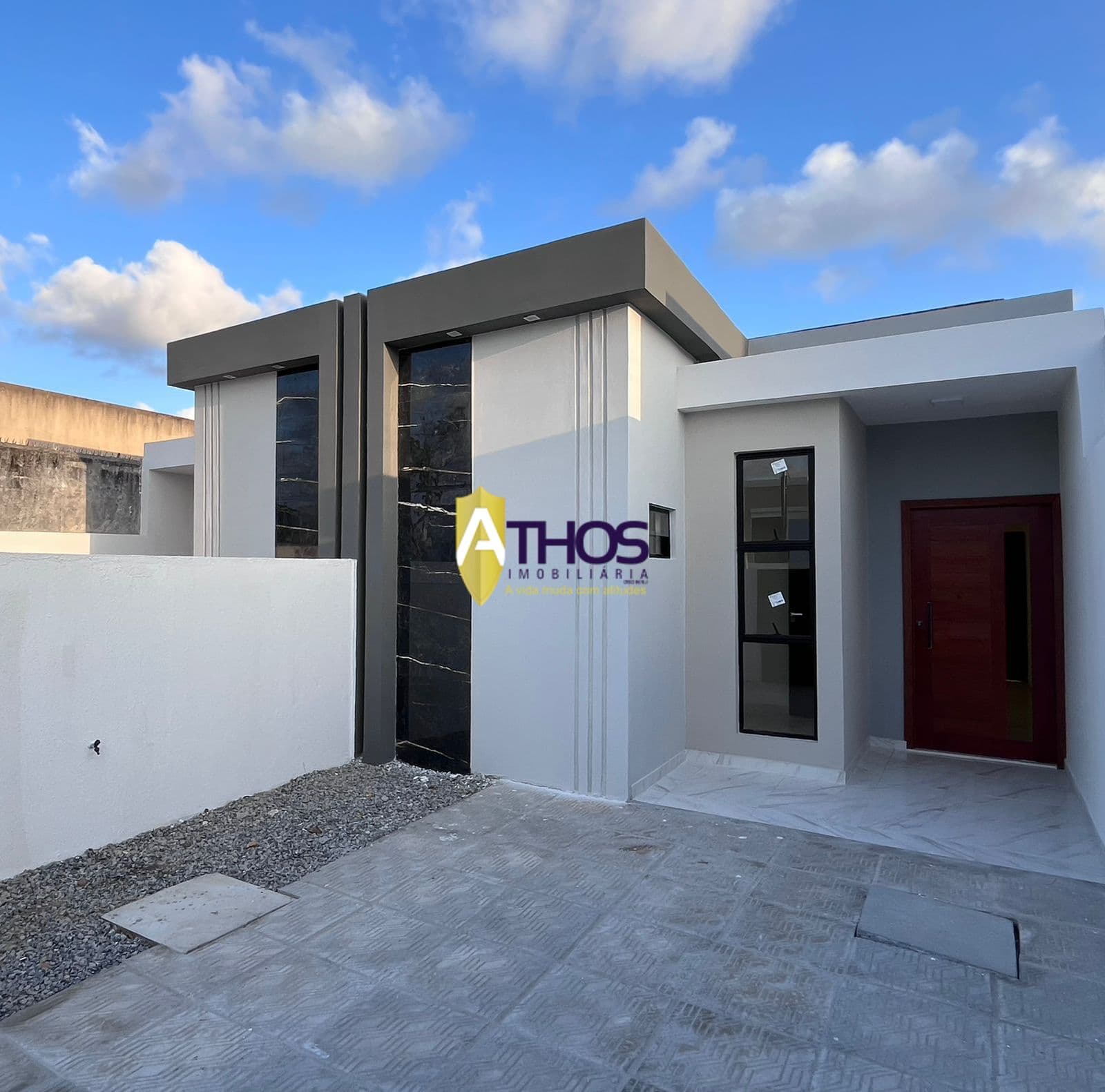 Casa geminada no bairro Gramame em João Pessoa-PB