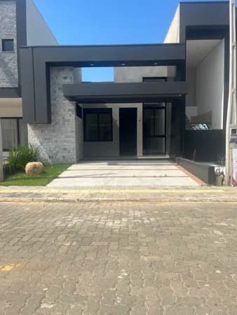 Casa Alto Padrão em Vale Ville, Cachoeirinha/RS