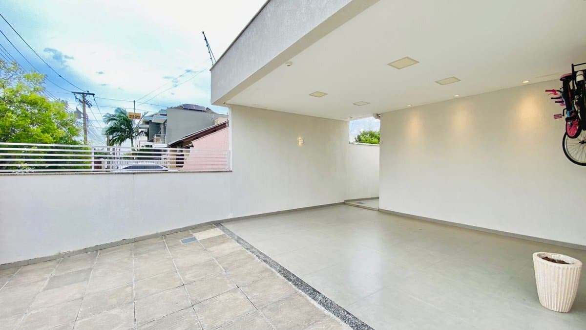Casa Alto Padrão para Venda em Vale Ville Cachoeirinha-RS