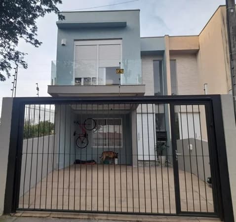 Sobrado Geminado para Venda em Parque da Matriz Cachoeirinha-RS