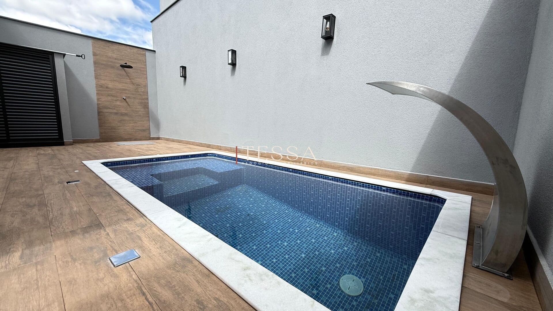 Condomínio Mônaco Com Piscina