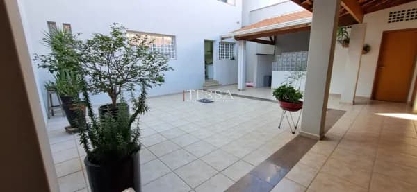 Casa à venda na Vila Independência